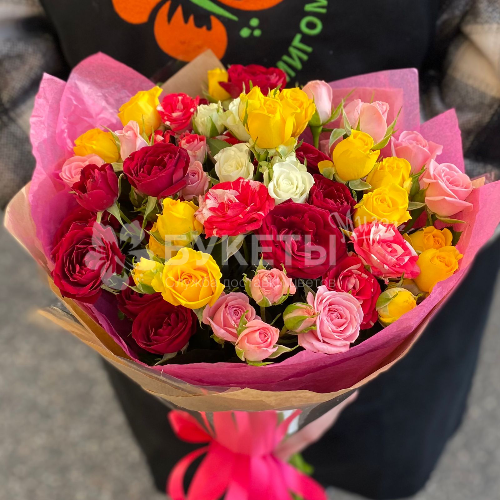 Букет из 15 кустовых роз микс